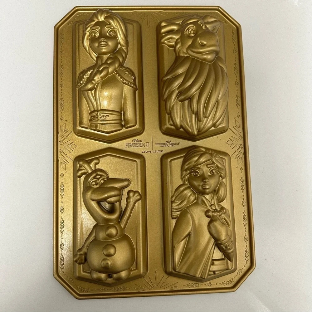 Disney Frozen Character Cakelets Pan Elsa Anna Olaf & Sven Nordic Ware EUC